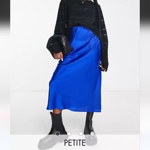 New Look Petite satin midi skirt in bright blue